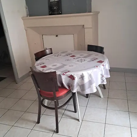 Petite Maison De Bourg Holiday home *