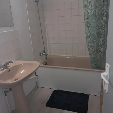 Petite Maison De Bourg Maille (Vendee)